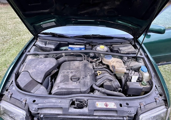 Audi A4 cena 3999 przebieg: 225284, rok produkcji 1998 z Tomaszów Lubelski małe 121